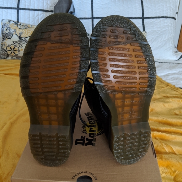 New Doc Martens 1460 - Picture 4 of 4